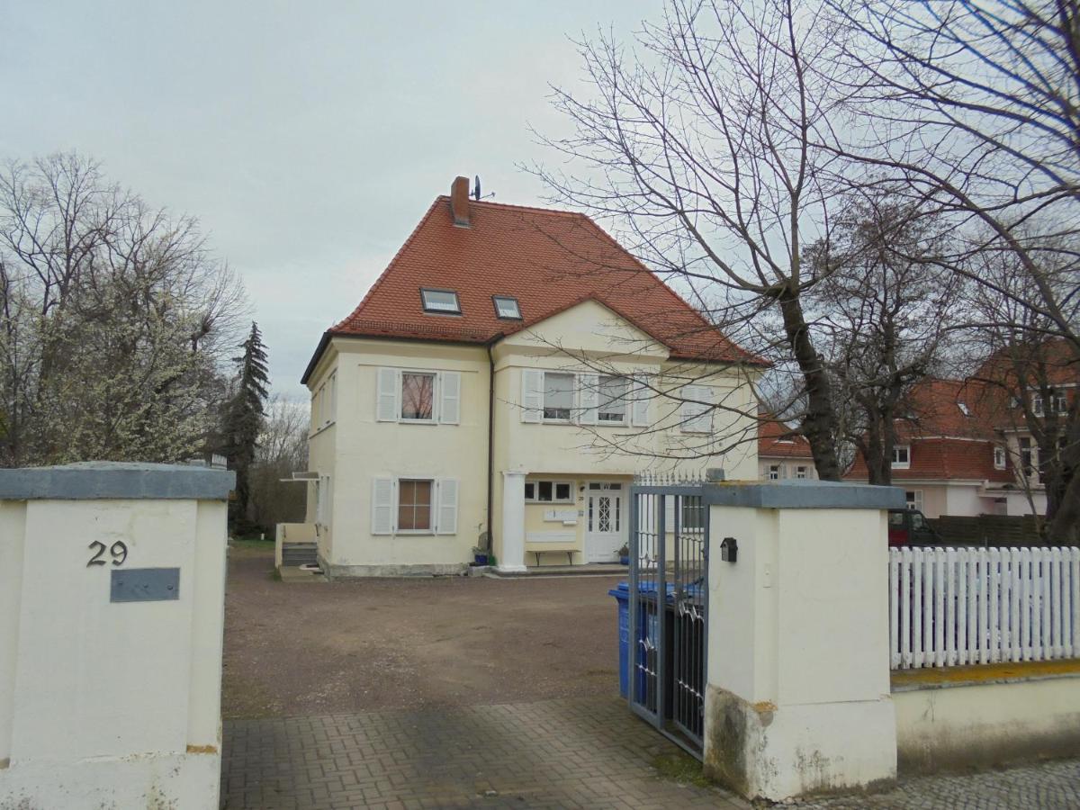 Apartmenthaus Am Schlosspark Schkopau Kültér fotó